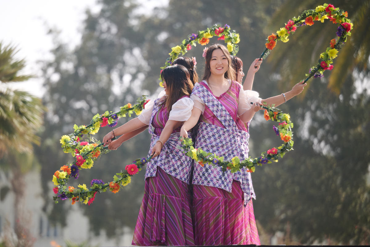 LMU Students performing at Pistahan Mass and Reception